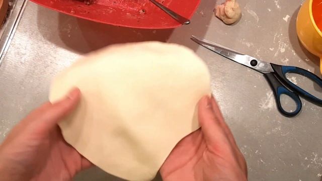 vs_10. Челлендж: научиться делать хинкали или принимать неделю холодный душ! смотреть онлайн