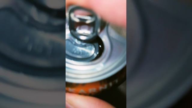 Съездил за пакетом с монстер энерджи ● monster energy ultra gold #megaohuenenenergydrink смотреть онлайн