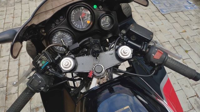 Honda CBR 600 смотреть онлайн