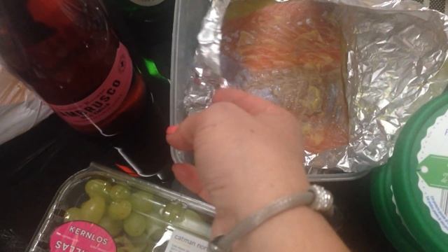 Новогодняя закупка продуктов / СКОЛЬКО стоит Новый год в ИСПАНИИ смотреть онлайн