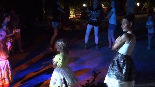 мини диско 2016 смотреть онлайн