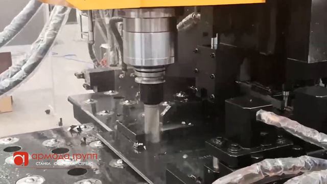 КОНСОЛЬНЫЙ ВЫСОКОСКОРОСТНОЙ СТАНОК ДЛЯ СВЕРЛЕНИЯ, ПРОБИВКИ И МАРКИРОВКИ ЛИСТОВЫХ ЗАГОТОВОК