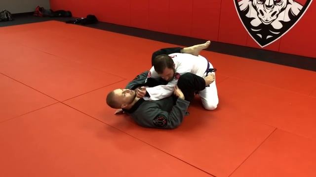 Система Закрытого Гарда «Bear Trap» или Почему Вы Неправильно Тренируетесь. смотреть онлайн