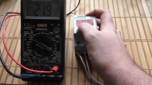 Тест!! Реле напряжения. Защита электроприборов от скачков напряжения