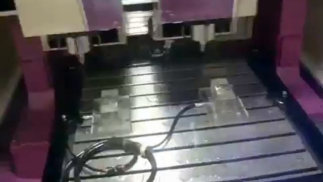 Фрезерно-гравировальный станок для обработки стеклянных панелей