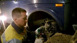 Что делать если гремят передние тормозные колодки на ниве 21213,21214 и т.д.? Решение проблемы.