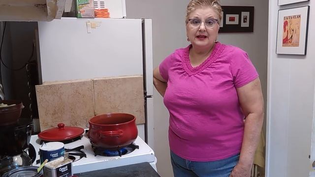 How to Slow-Cook Roast Beef in a crock pot in the oven. DO NOT LEAVE IT UNATTENDED смотреть онлайн