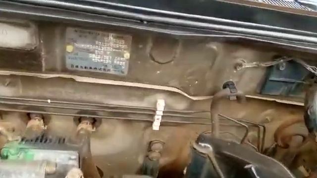 Nissan Sunny UA-FB15 Chassis, VIN plate and engine number location. смотреть онлайн
