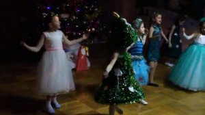 Елочки-сестрички