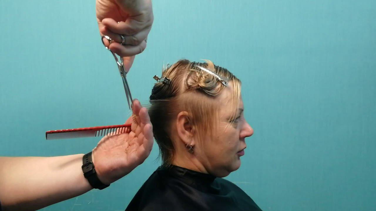 Женские стрижки Стрижка Пикси  Короткая стрижка на светлых волосах Урок онлайн Академии Льва Кравца