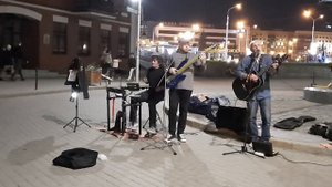 Мы отважные герои очень маленького роста