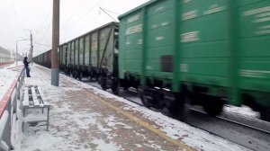 Вл80р на станции городская (Междуреченск) с грузовым составом.