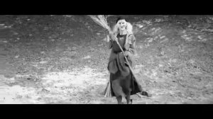 Танец бабки ёжки