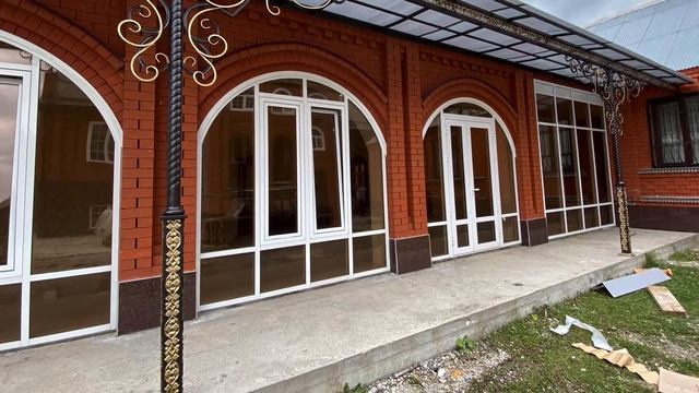 Навес из поликарбоната