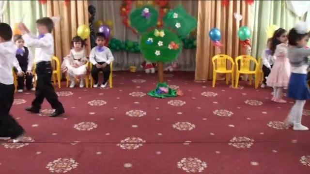 Танец "Точка, точка, запятая". Видео Sirin смотреть онлайн