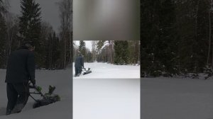 Честный видео обзор снегоуборщика Greenworks 40 volt!
