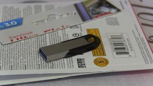 ОНЛАЙН ТРЕЙД.РУ USB флешка Sandisk Ultra Flair 64Gb USB 3.0 (150/25 Mb/s) Код товара: 473518