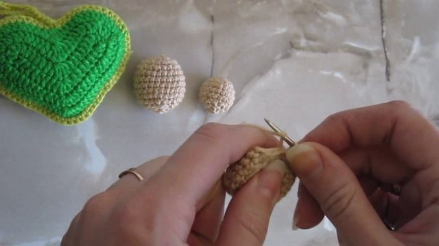 Вяжем крючком оригинальную Валентинку. Уроки для начинающих. Crochet. Volumetric heart Valentine.