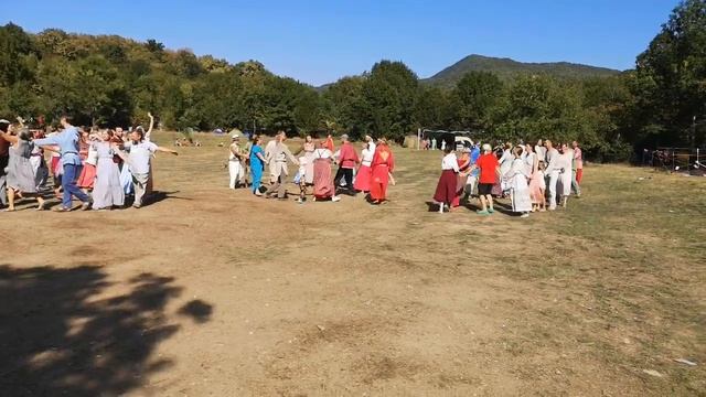 Хороводы Царевича по живую музыку группы Счастье смотреть онлайн