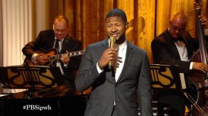 Usher Sings "Georgia on My Mind"