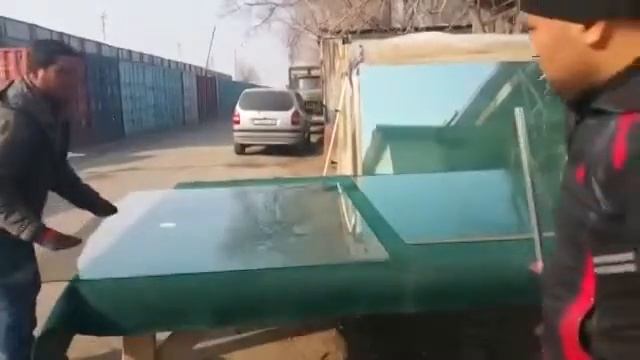 # Как режут стекло таджики # смотреть онлайн