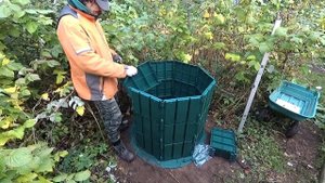 Симпатичный компостер на 800 литров собрал и установил своими руками. Теперь листья не жгу