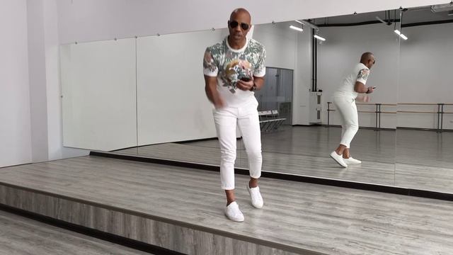 Невероятные footwork от  Алайна Линарес Монтес