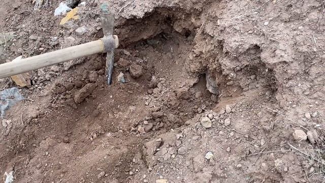 WE FOUND TREASURE / I FOUND A VERY OLD RUBY NECKLACE смотреть онлайн