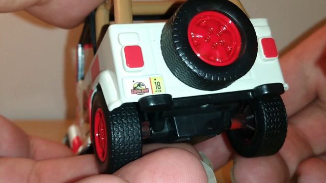 jada toys/Hollywood rides  jurassic park jeep wrangler diecast figure review смотреть онлайн