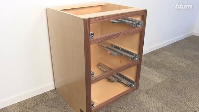 TIP-ON BLUMOTION: Cabinet Installation Overview смотреть онлайн