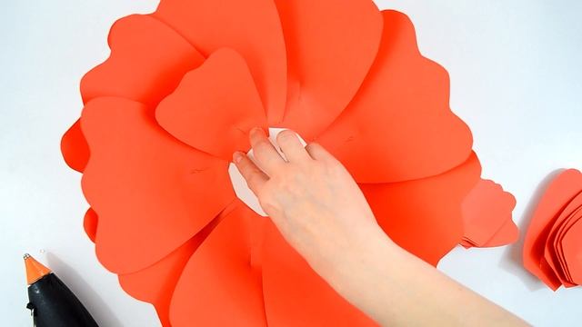 Мак из бумаги своими руками | DIY Большой бумажный цветок смотреть онлайн