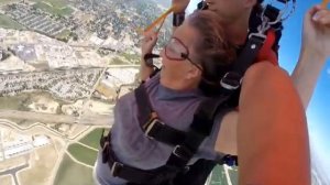 Tamara Tattersall Goes Sky Diving (Sport Skydiving)