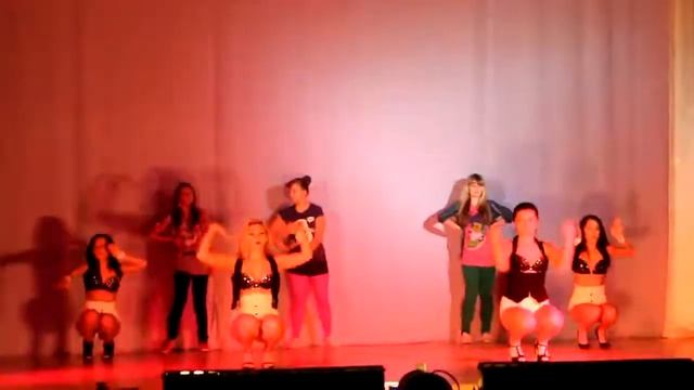 Танцевальный бумбокс. смотреть онлайн