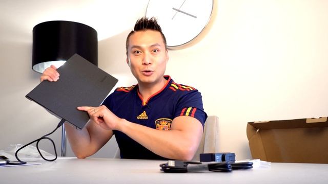 ViewSonic Portable Touchscreen Monitor TD1655 in Depth Review смотреть онлайн