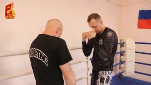 Защита корпусом в боксе   Оттяжка   Техника КУБИНСКИХ БОКСЕР 1