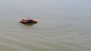 Карповый прикормочный  кораблик для рыбалки, своими руками.