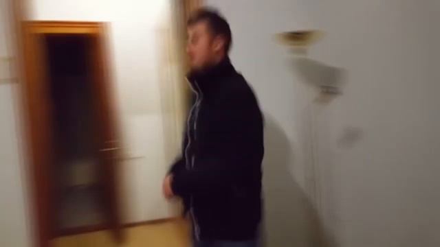 ROBOT ZOMBIE - НАИВНЫЙ АЛБАНСКИЙ МАЛЬЧИК смотреть онлайн