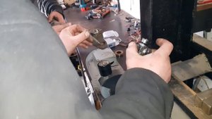 Замена крестовины кардана  на bmw x5 e53 Устранение вибраций часть 5! Финал.
