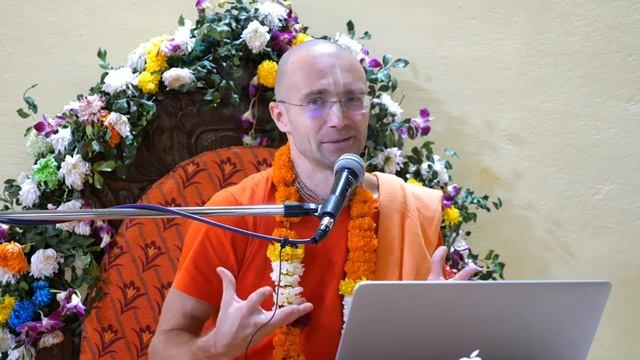 ?Гопи ругают Кришну. Уддхава Сандеш. Ш.Б.10.47.4-6. Маяпур. 2023.03.13 смотреть онлайн