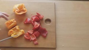 Сырая аджика с хреном