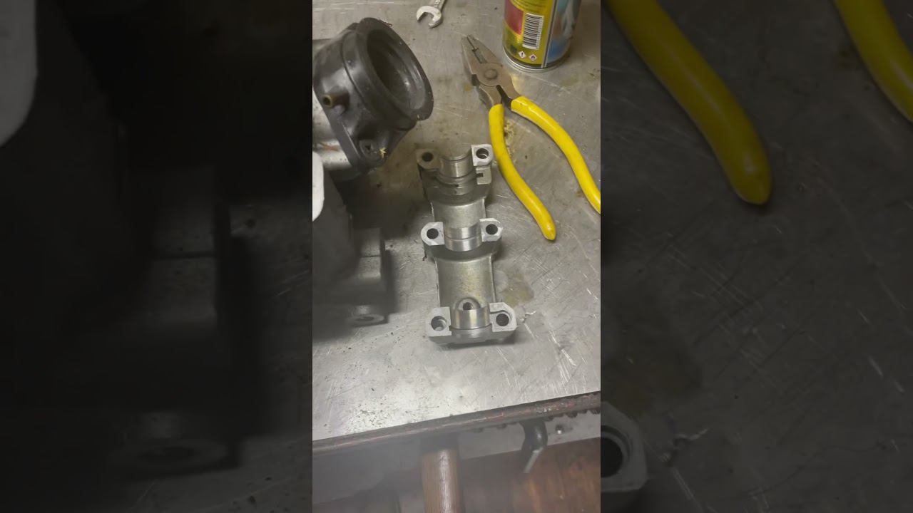 Задняя головка на Suzuki SV400 смотреть онлайн