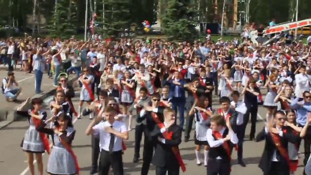 STR.SU: "Весенний бал - 2014": голуби и запуск воздушных шаров смотреть онлайн