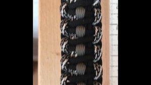 Браслет из паракорда