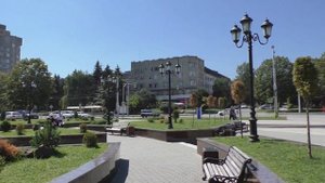 Пешая прогулка по улицам города Нальчика.