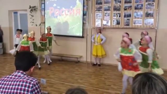 Мы танцуем!!! Барыня русский народный танец!!!Класс. смотреть онлайн