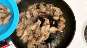 Бефстроганов из индейки с грибами-отличный вариант вкусного и полезного второго блюда.