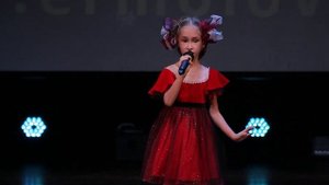 Алиса Искакова -6,5 лет -" Тигрёнок " (А.Ермолов/В.Кузьмина)