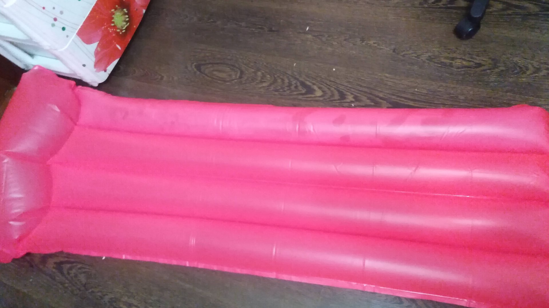 Надуваю грустный матрас (после видео, когда сдувала я его уничтожила случайно 😭) смотреть онлайн