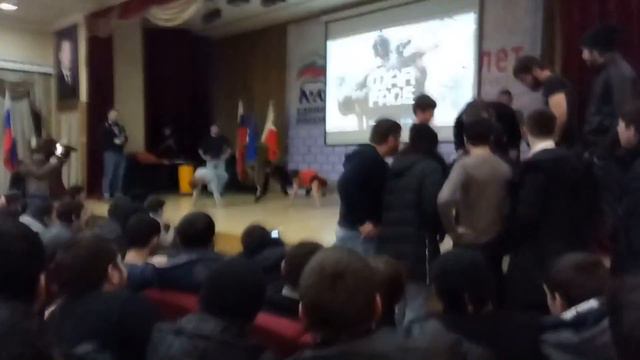 Vlog ВСТРЕЧИ ИГРОКОВ WARFACE В ГРОЗНОМ смотреть онлайн