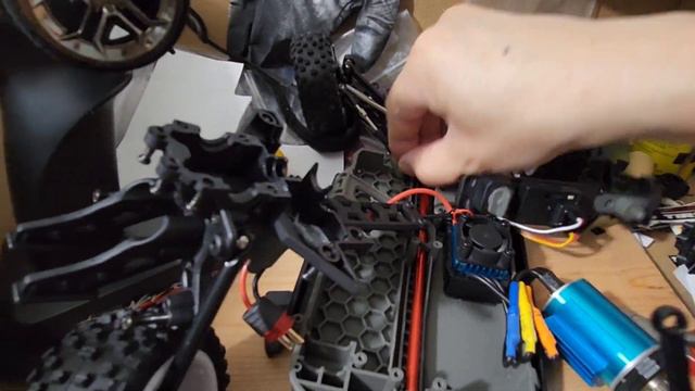 Best Budget RC Car Buggy in 2023 Period! Wltoys 124008, Review and Tear Down - Part 1 смотреть онлайн